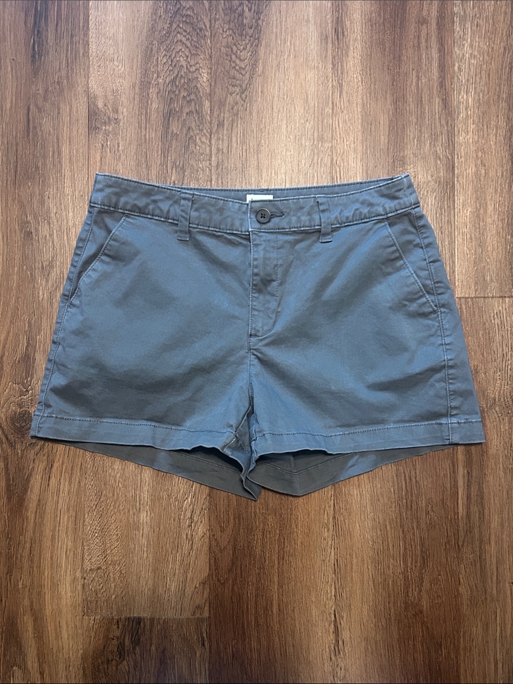 A New Day Gray Summer Shorts Stretch Cotton Spandex Size 6 Pockets Zipper Fly